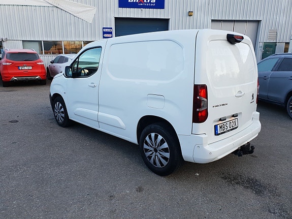 Peugeot Partner 2 of 5