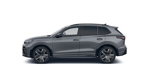 Volkswagen Tiguan 2 of 5