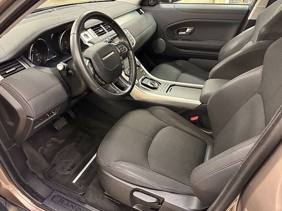 Land Rover Range Rover Evoque 7 of 13
