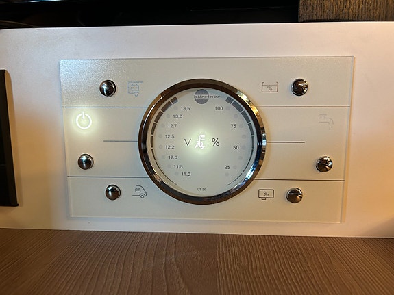 Bürstner Lyseo T 736 / Taksäng / Elpatron / Duo-control 17 of 27