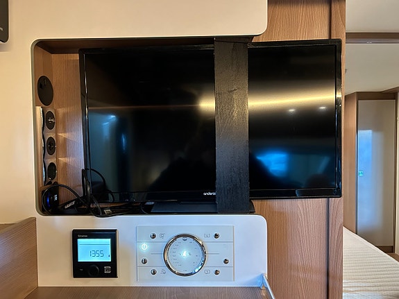 Bürstner Lyseo T 736 / Taksäng / Elpatron / Duo-control 15 of 27