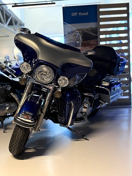 Harley-Davidson Electra Glide Ultra Classic 14 of 15