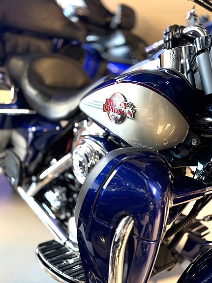 Harley-Davidson Electra Glide Ultra Classic 8 of 15