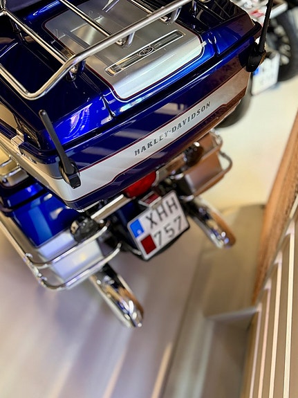 Harley-Davidson Electra Glide Ultra Classic 6 of 15