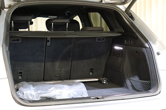 Audi Q5 8 of 27