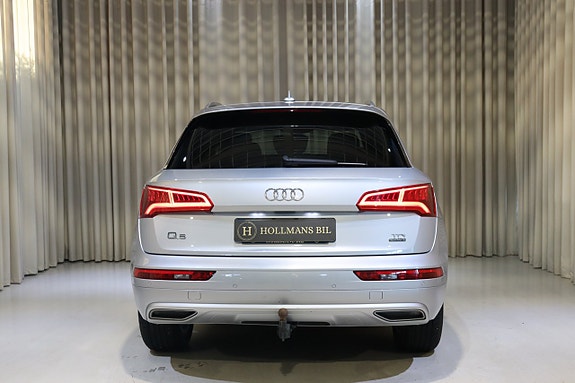 Audi Q5 10 of 27