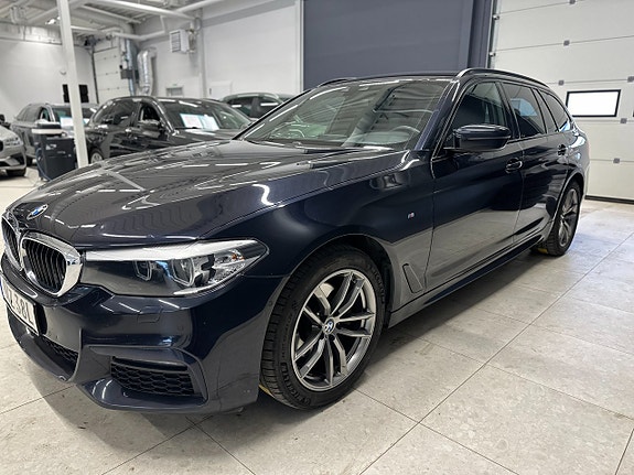 BMW 520d 3 of 5