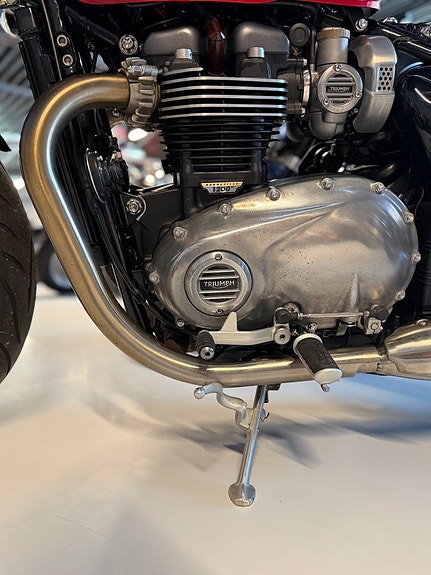 Triumph Bonneville Bobber 1200 10 of 11