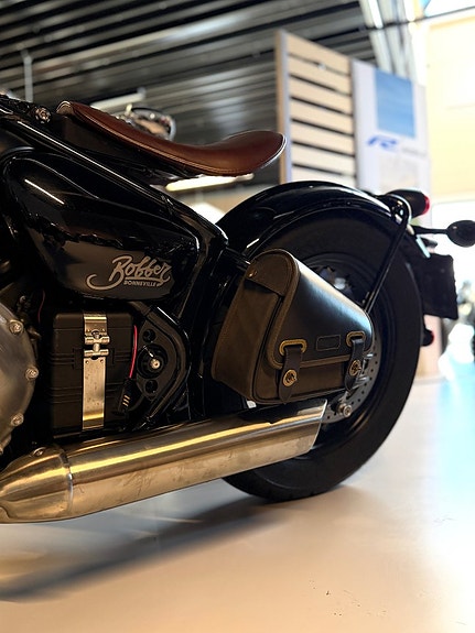 Triumph Bonneville Bobber 1200 9 of 11