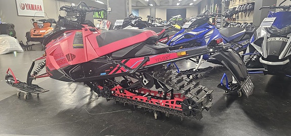 Yamaha Sidewinder X-TX 146 SE 3 of 3