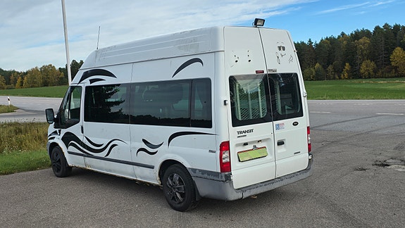 Ford Transit 3 of 5