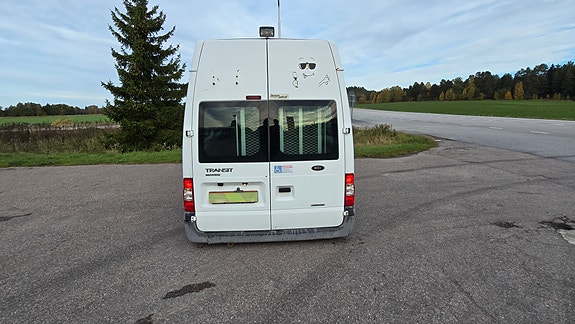 Ford Transit 2 of 5