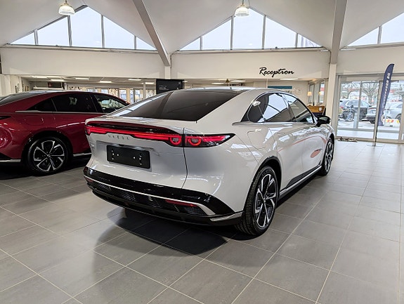 Mazda 6e 4 of 5