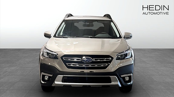 Subaru Outback 8 of 12