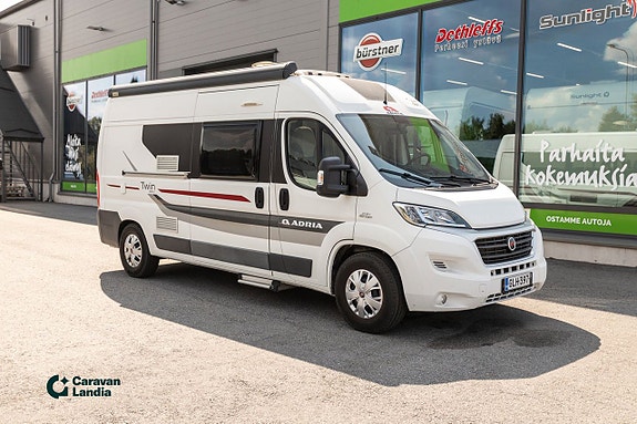 Adria Twin 600 SP **TRUMA GAS/EL, MARKIS, CYKELSTÄLL**