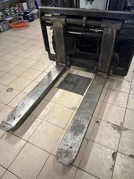 Motviktstruck Stocka 4 of 8