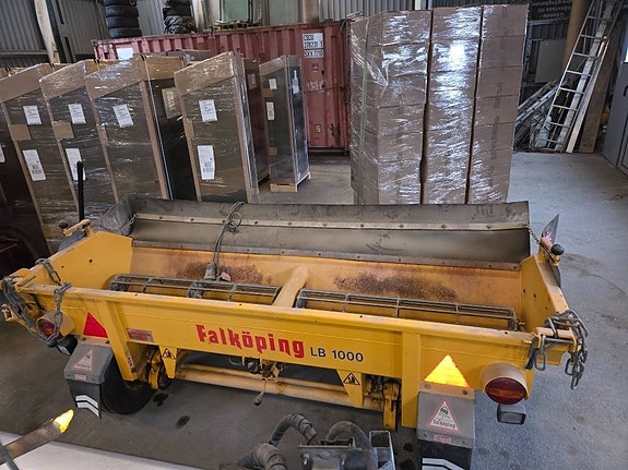Falköping LB1000 BL Sand/saltspridare Bra skick!!