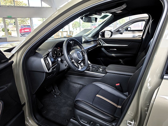 Mazda CX-60 17 of 25