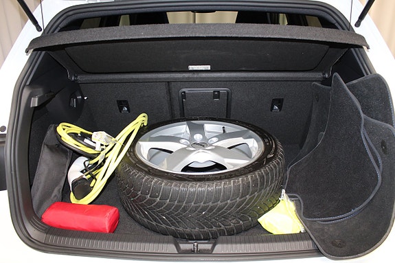 Volkswagen Golf I 21 of 26