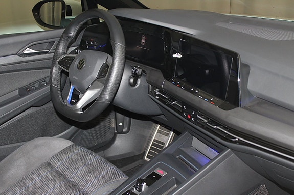 Volkswagen Golf I 18 of 26