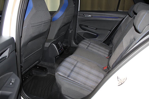 Volkswagen Golf I 19 of 26