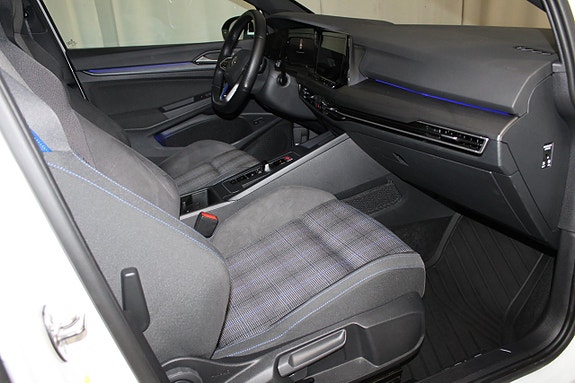 Volkswagen Golf I 14 of 26