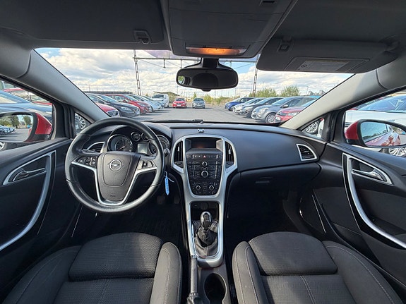 Opel Astra 13 of 17