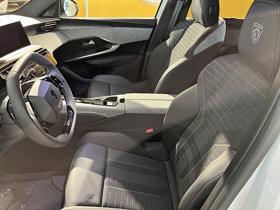 Peugeot 5008 11 of 19