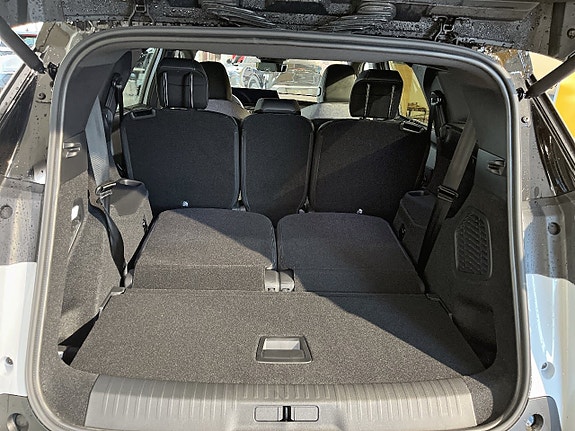 Peugeot 5008 10 of 19