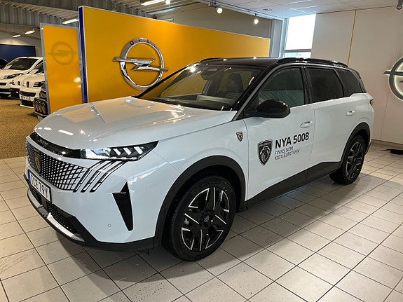 Peugeot 5008 3 of 19