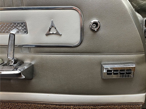 Dodge Polara 8 of 19