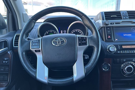 Toyota Land Cruiser 14 of 24