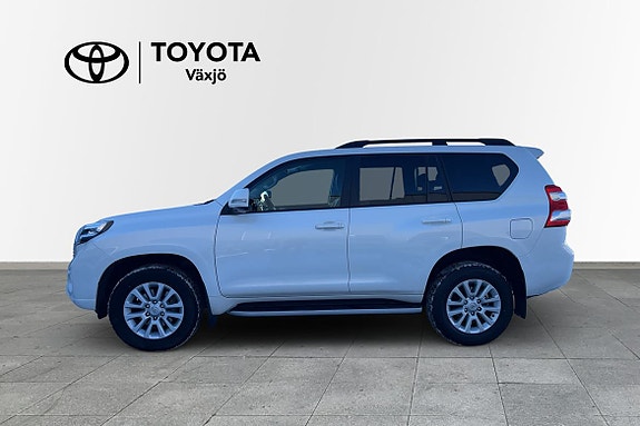 Toyota Land Cruiser 4 of 5