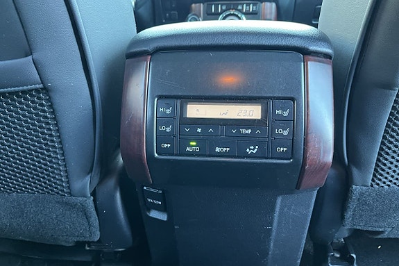 Toyota Land Cruiser 21 of 24