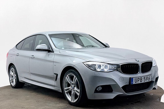 BMW 330d 4 of 5