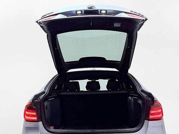BMW 330d 29 of 30