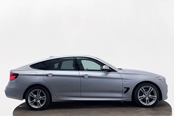 BMW 330d 5 of 5
