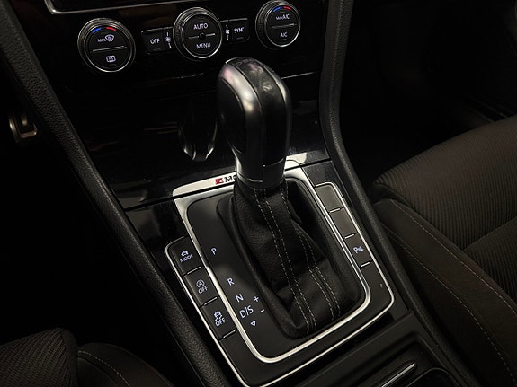 Volkswagen Golf - 13