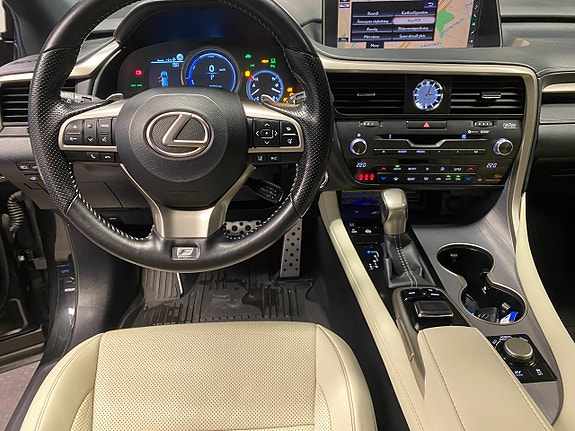 Lexus RX450h 9 of 27