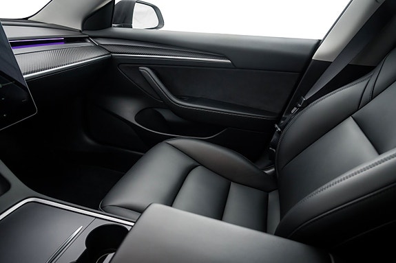 Tesla Model 3 17 of 24