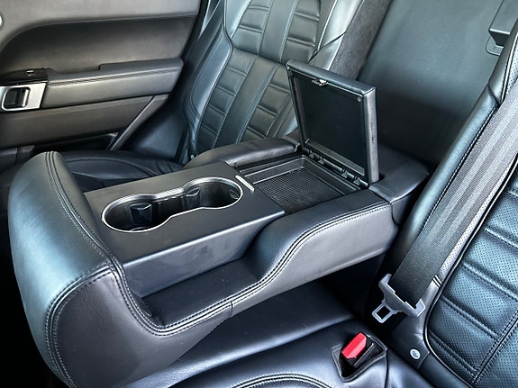 Land Rover Range Rover Sport 14 of 29