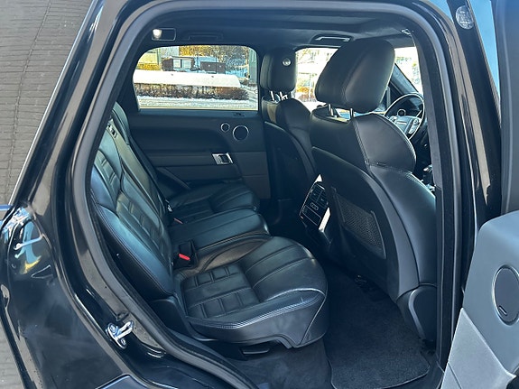 Land Rover Range Rover Sport 9 of 29