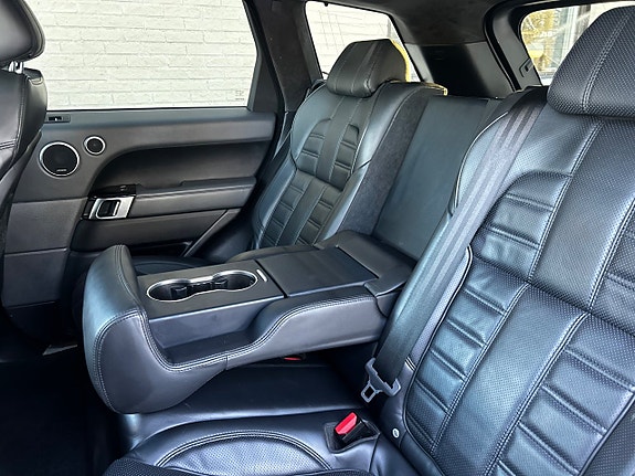 Land Rover Range Rover Sport 13 of 29