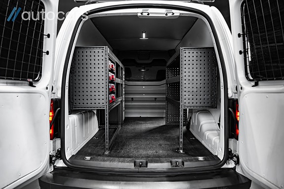 Volkswagen Caddy Maxi 12 of 29