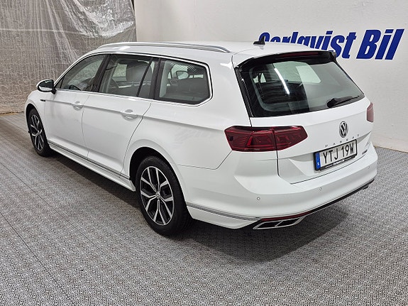 Volkswagen Passat 3 of 5