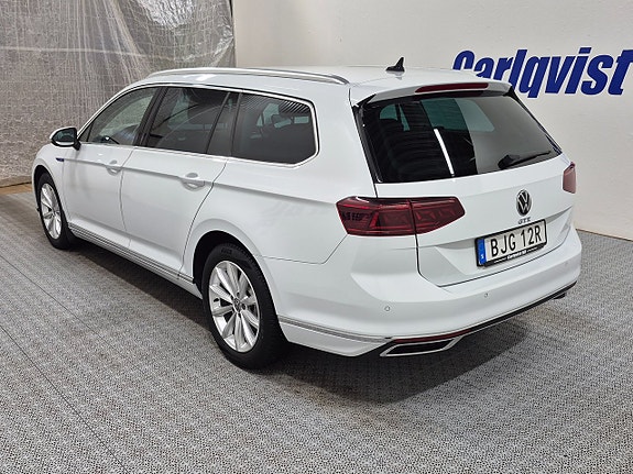 Volkswagen Passat 3 of 5