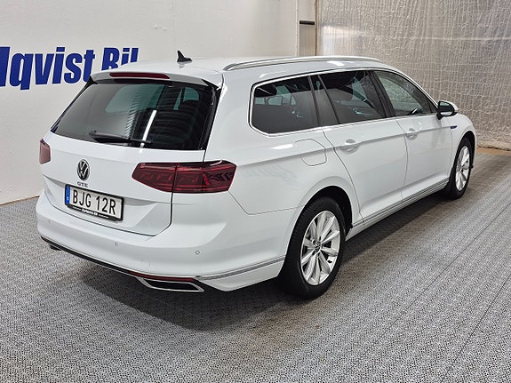 Volkswagen Passat 4 of 5