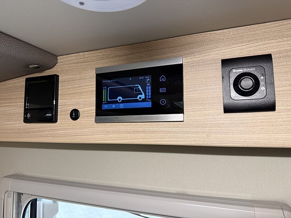 Knaus VAN TI PLUS PLATINUM SELECTION 650 MEG 14 of 17