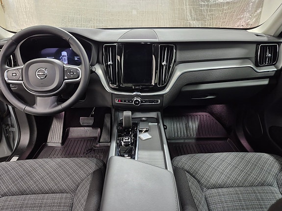 Volvo XC60 6 of 13
