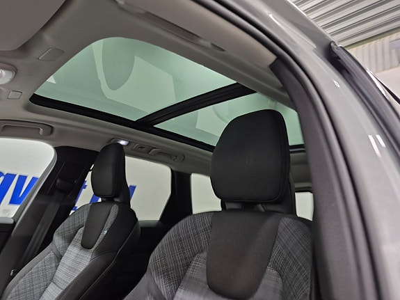 Volvo XC60 13 of 13